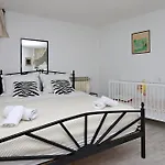 度假居 House With A Parking Space - 17533 诺维·维诺多尔斯基