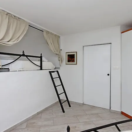 House With A Parking Space - 17533 Novi Vinodolski